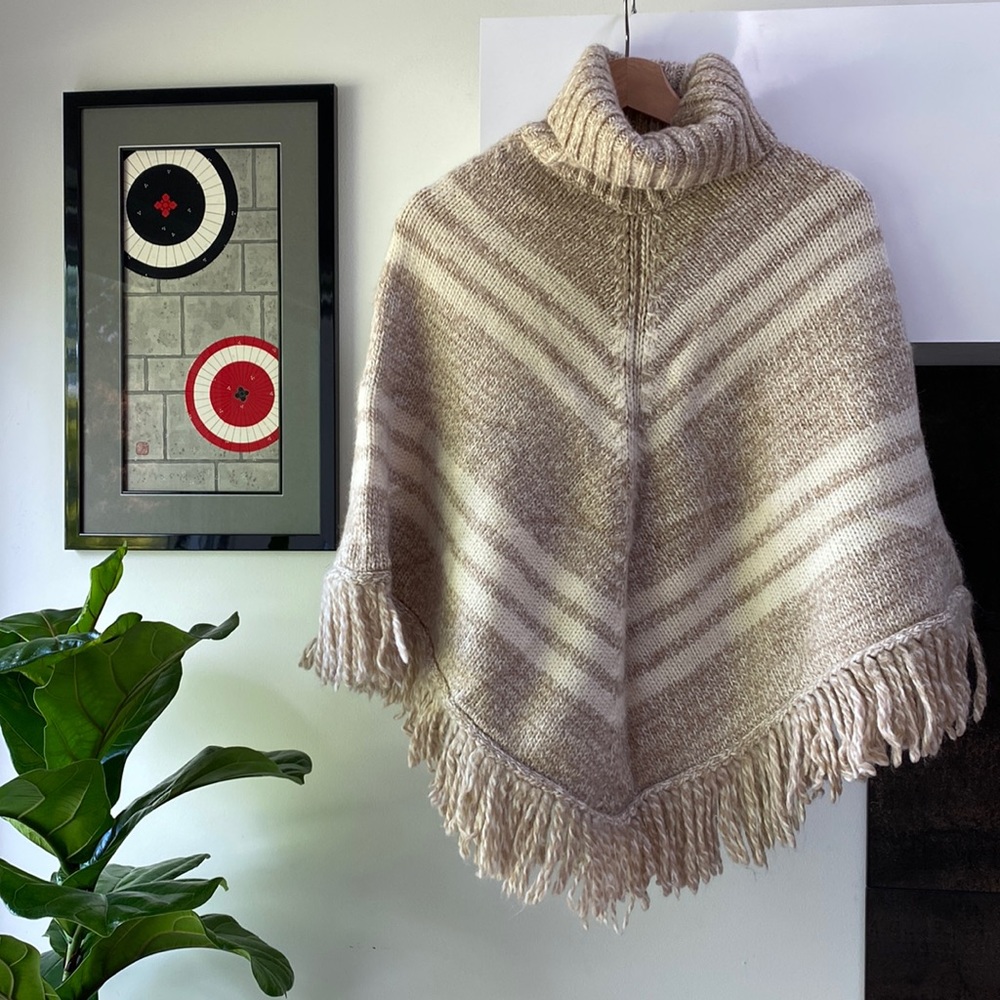 Banana Republic Tan and Cream Wool Turtleneck Poncho